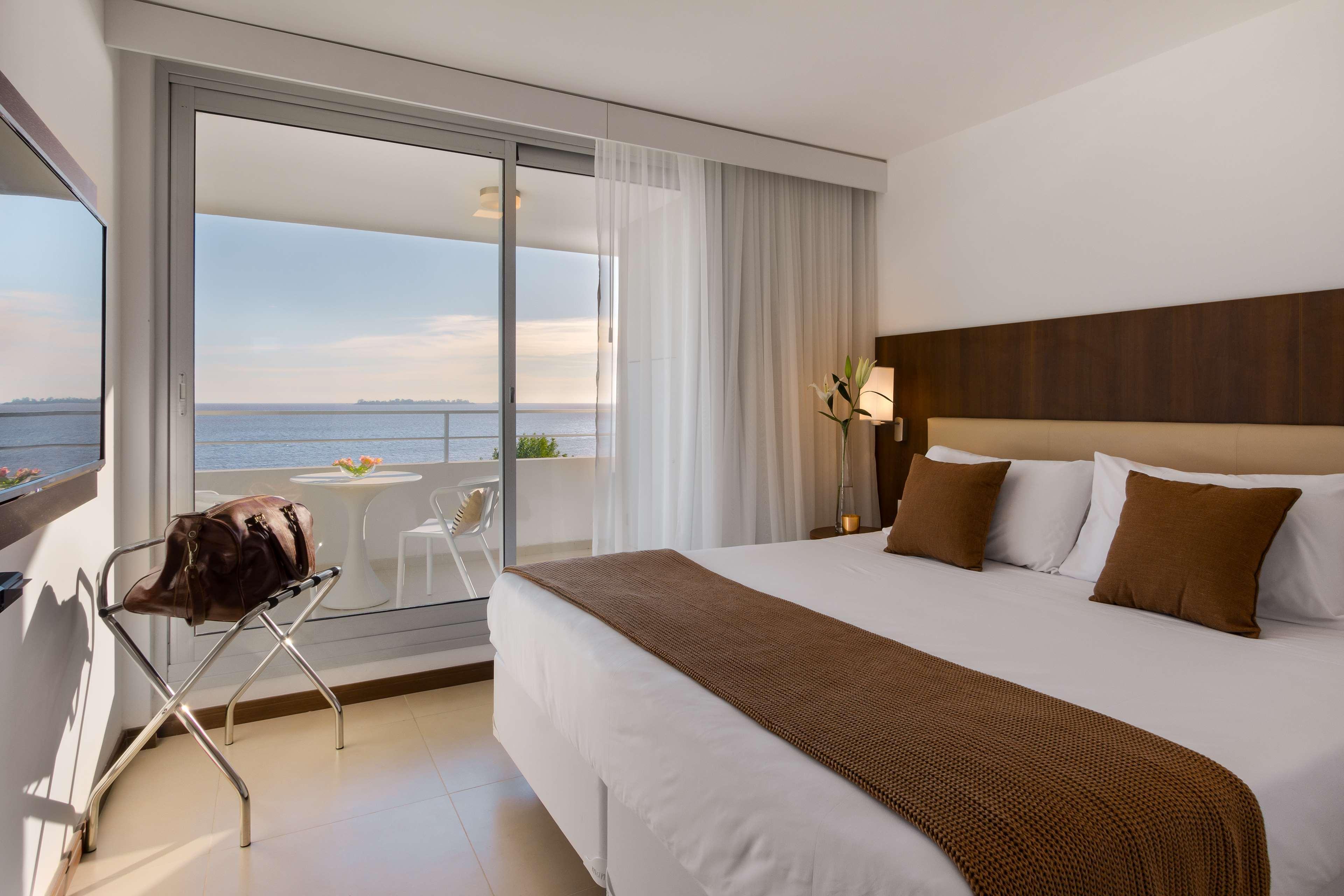 Dazzler By Wyndham Colonia Colónia do Sacramento Exterior foto